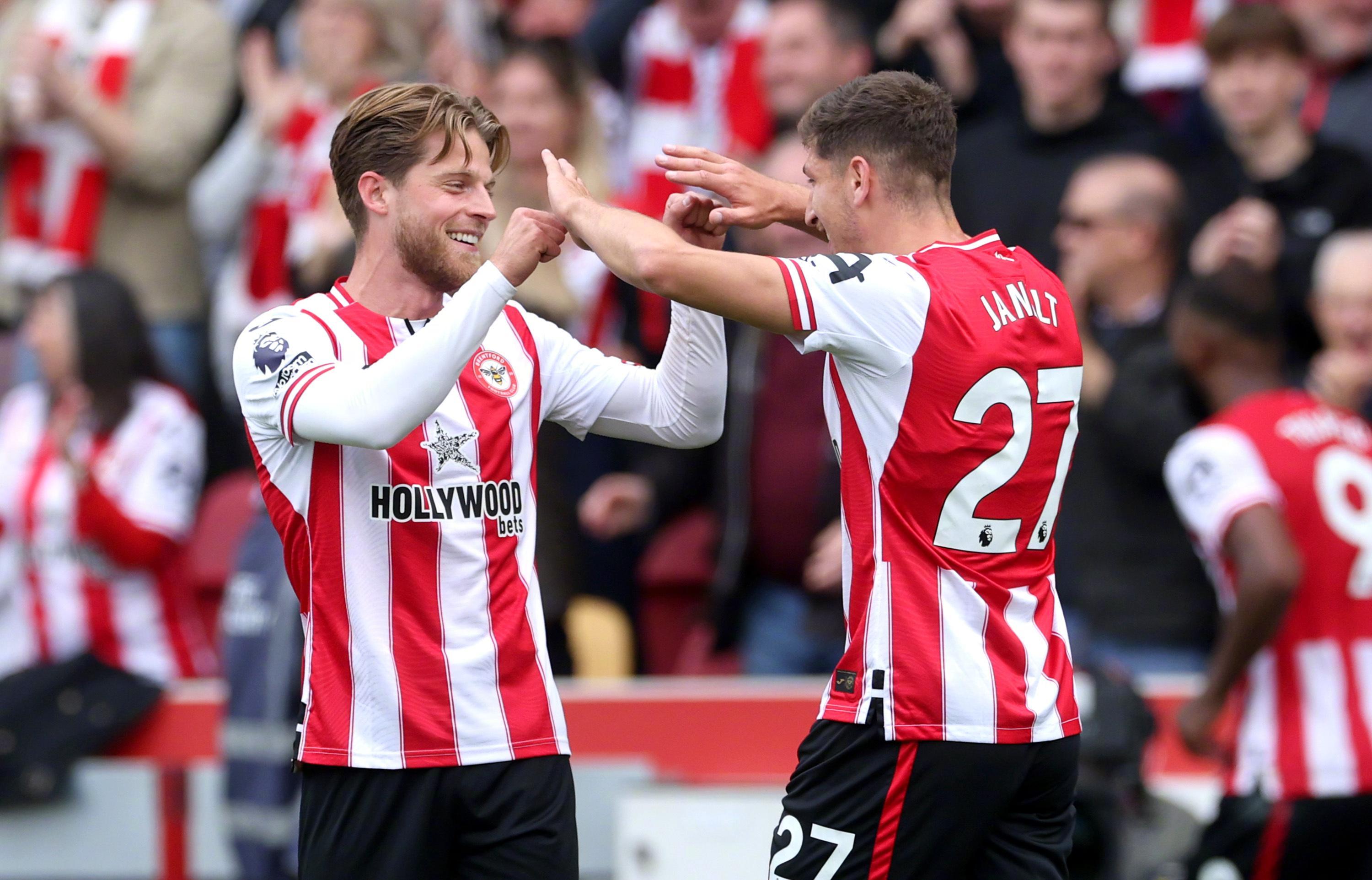 布莱顿围绕全明星赛临场应变曼联今晨遗憾出局，媒体一致点评：转折点上海申花绝杀压哨