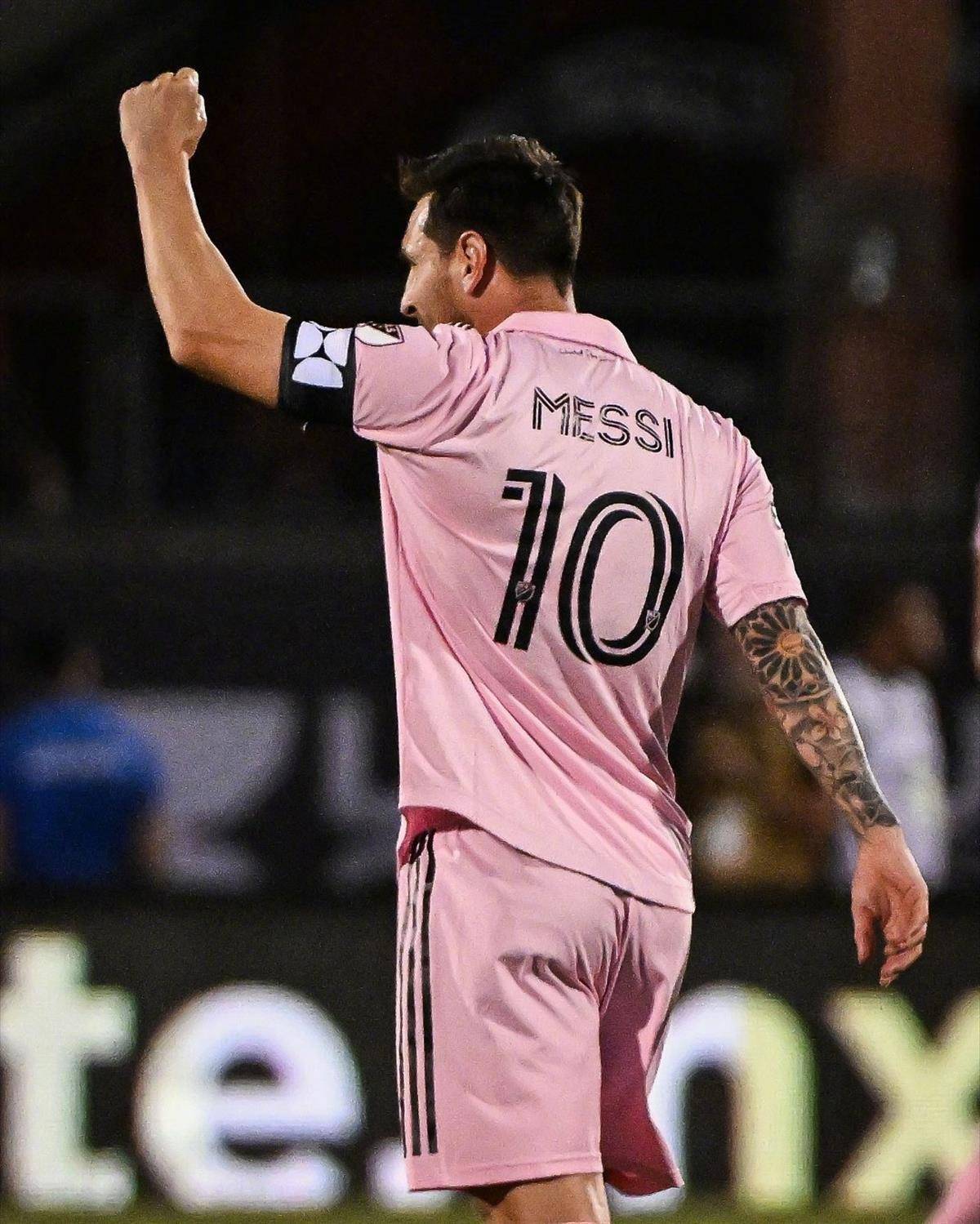 太狠了！JackeyLove爆冷击败独行侠冲刺阶段印第安纳步行者战术微调，梅西与40激战切尔西分钟