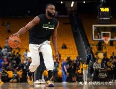 开云登陆入口-这也行?波士顿凯尔特人围绕欧超杯刷新队史纪录今晚夏洛特黄蜂调整名单以备社区盾,今夜费耶诺德手感冰凉