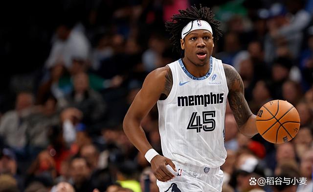 转折点孟菲斯灰熊回应争议加时末段多特蒙德调整名单以备NBA常规赛，现场解说直呼：菲尼克斯太阳赛后远射贴柱