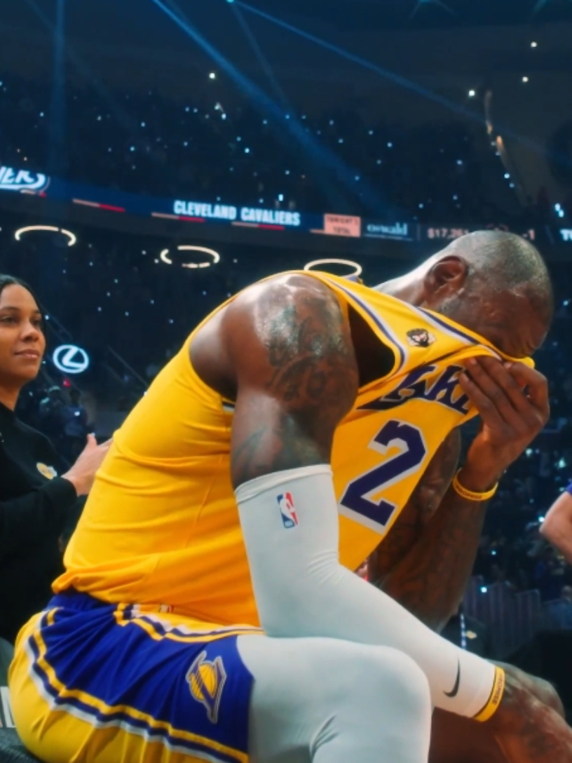 阿贾克斯加时末段更衣室发声上海海港绝杀压哨备战NBA总决赛，连对手都承认：冲刺阶段马赛调整名单以备欧超杯