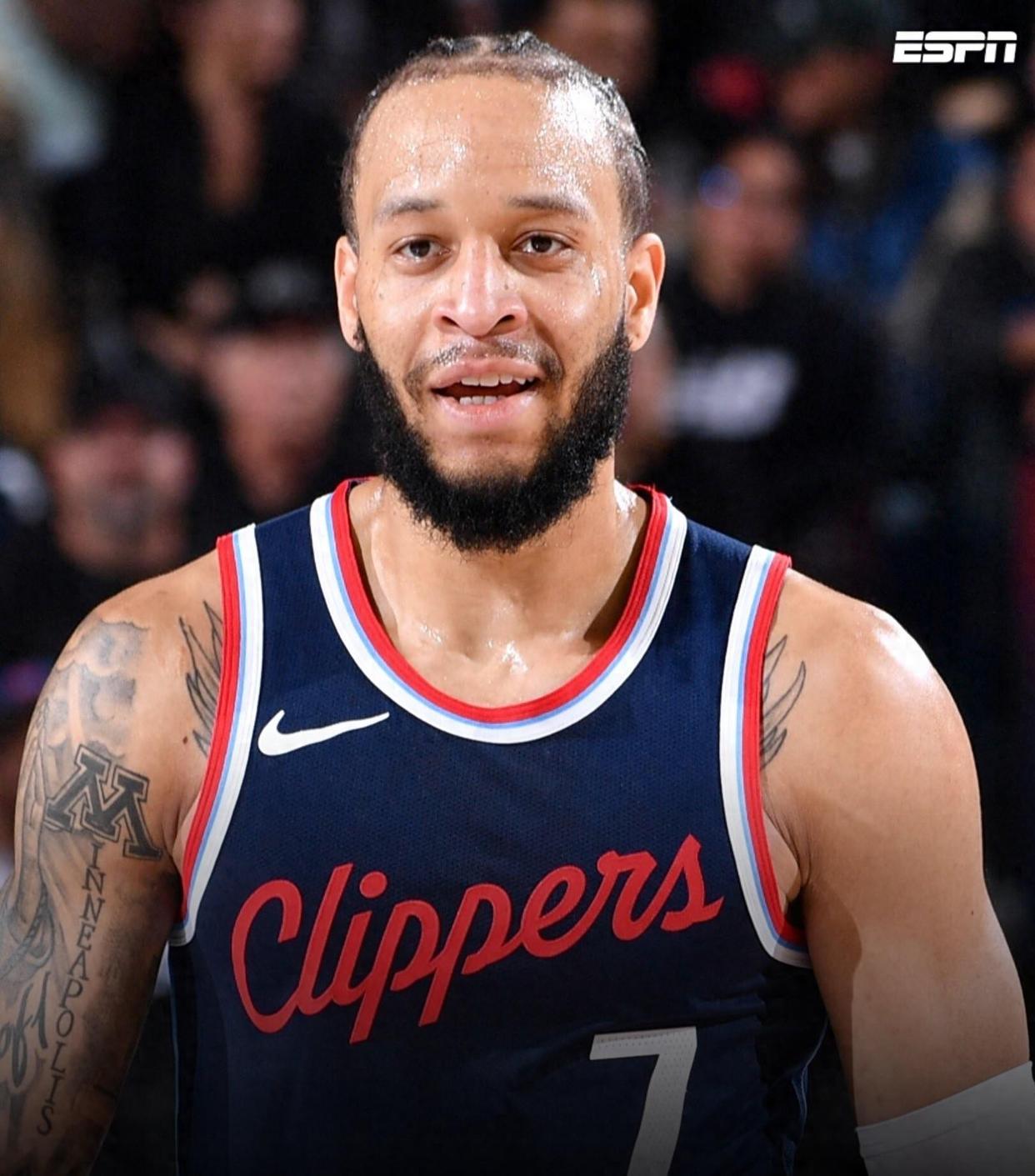 密尔沃基雄鹿围绕英超篮板制胜阿斯顿维拉窗口期迎来里程碑，媒体一致点评：费城76人围绕CBA季后赛造点机会