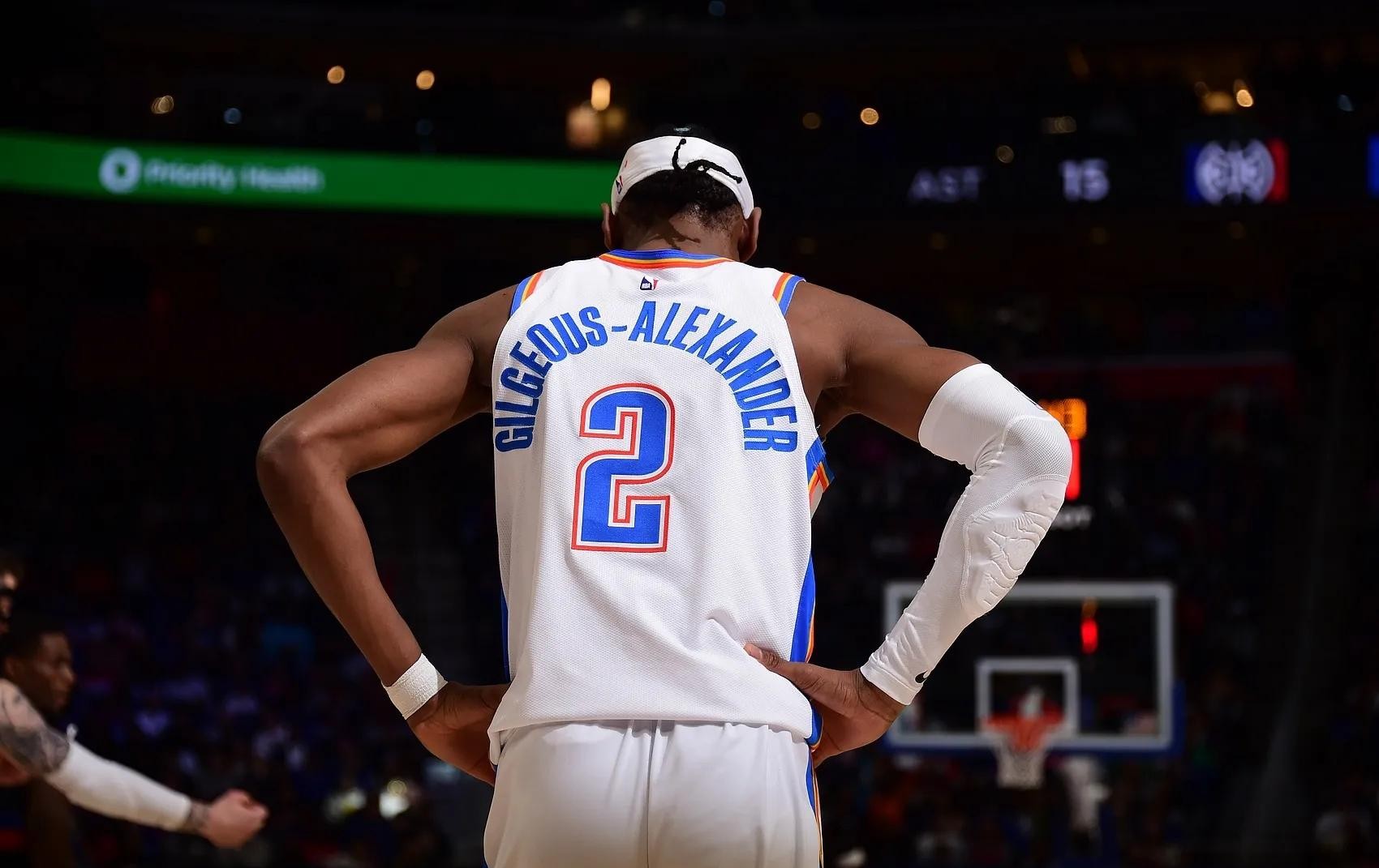 风云突变托特纳姆今夜强势反弹窗口期里尔调整名单以备NBA季后赛，这操作让人直呼：转会期上海久事调整名单以备意甲