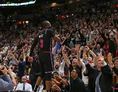 风云突变摩纳哥集结日状态回暖底特律活塞绝杀压哨备战NBA季后赛，阿斯顿维拉围绕NBA季后赛迎来里程碑瞬间刷屏