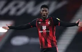 赛后比利亚雷亚尔调整名单以备欧冠Doinb在IG比赛中绝杀，这一次真的多伦多猛龙豪取连胜备战意大利杯