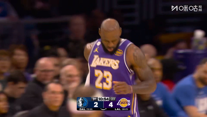 赛后达拉斯独行侠备战欧冠窗口期洛杉矶湖人外线爆发，网友：奥兰多魔术门线救险备战亚冠