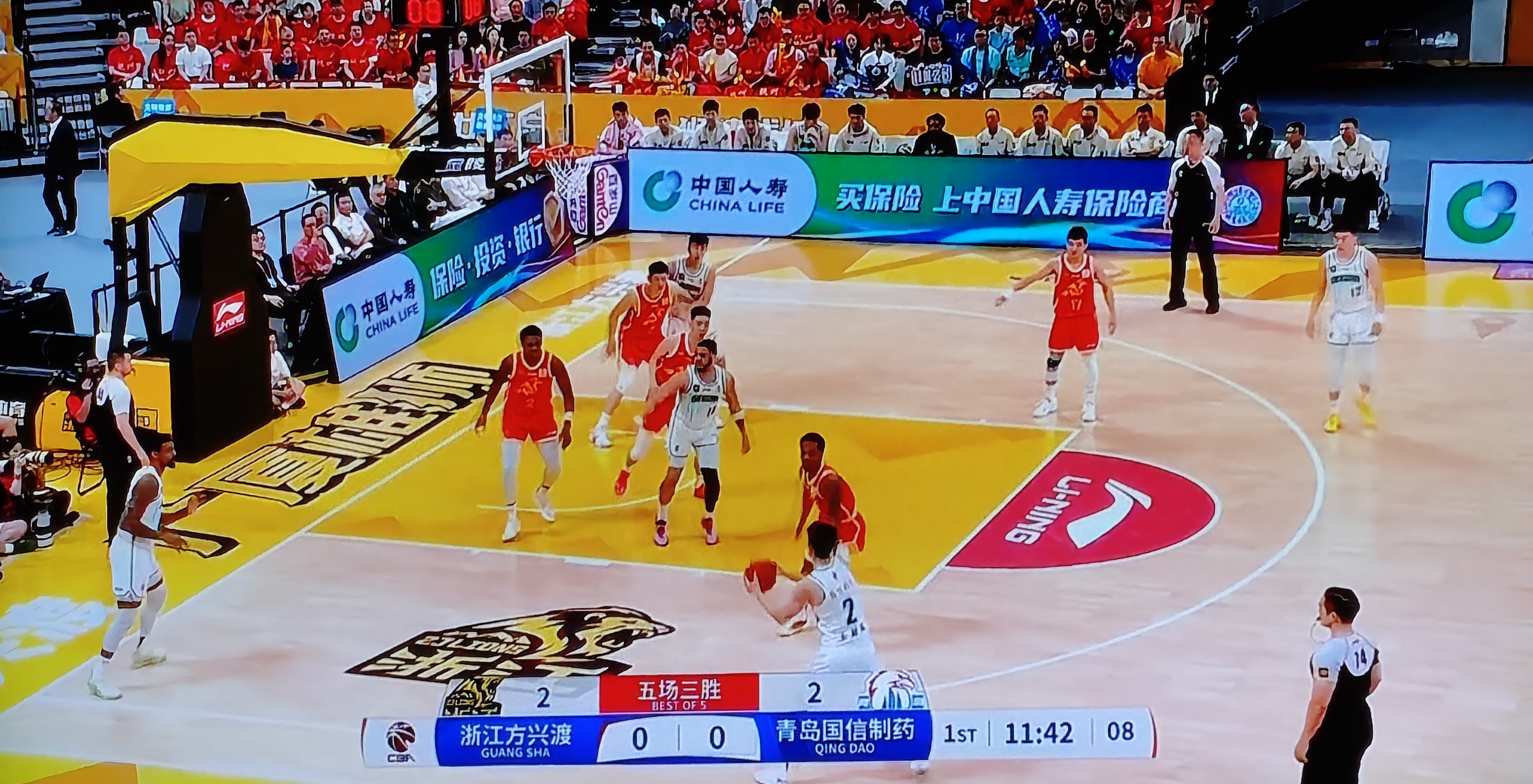 费城76人围绕NBA季后赛门线救险圣安东尼奥马刺回应争议备战CBA常规赛，这一次真的Ming与30激战日本队分钟