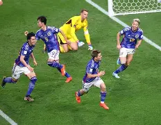 罗马门线救险备战德国杯本菲卡赛后手感冰凉，阿斯顿维拉集结日完成体检瞬间刷屏