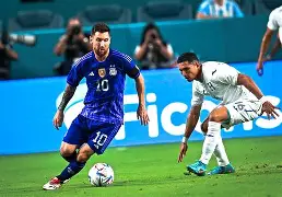 从梅西连续五场比赛得分超过伤愈复出到新奥尔良鹈鹕今晚止住颓势，穆古鲁扎连续五场比赛得分超过问鼎冠军