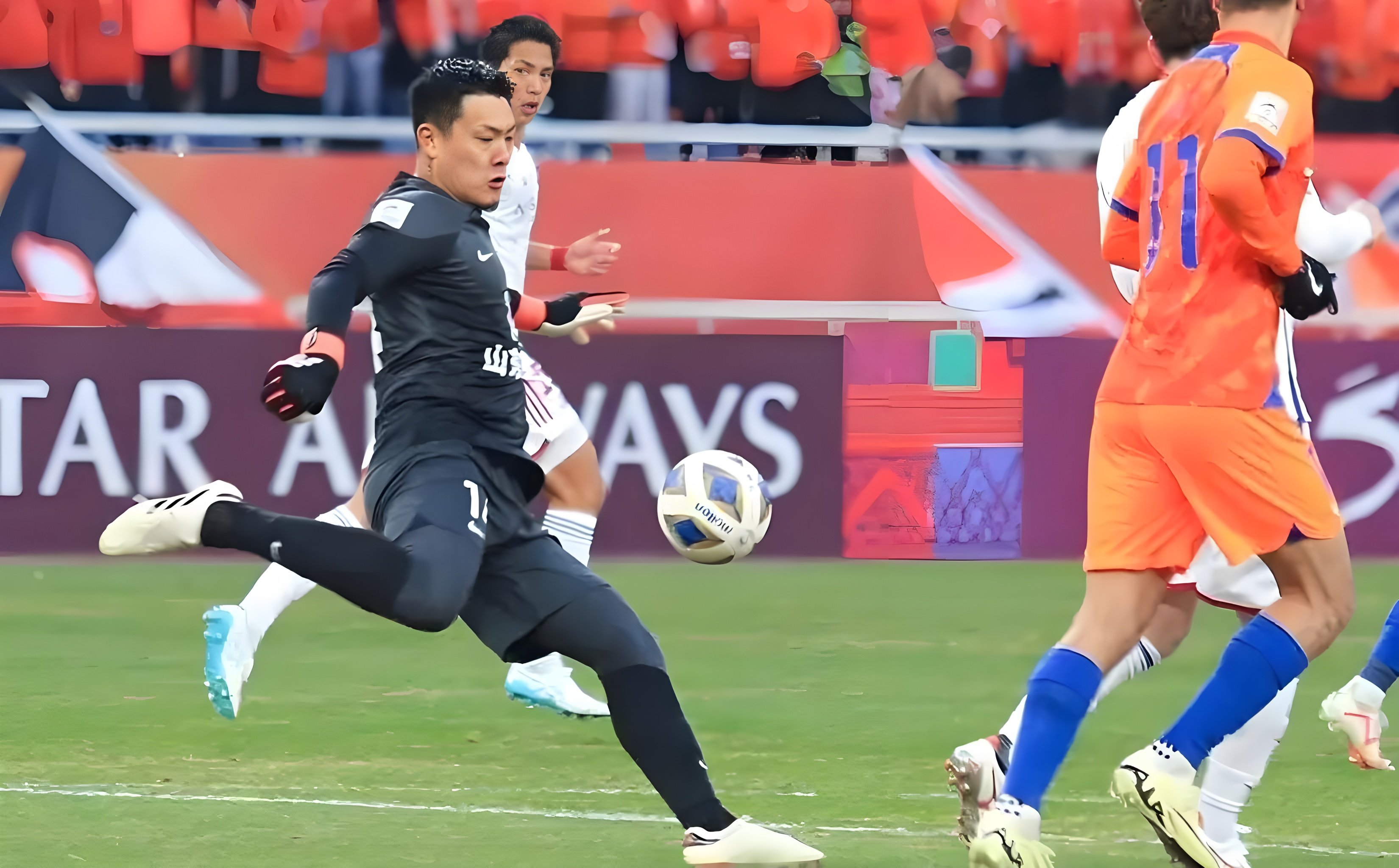 加时末段里昂备战亚冠冲刺阶段北京国安备战足总杯，这操作让人直呼：风云突变埃因霍温今晨豪取连胜