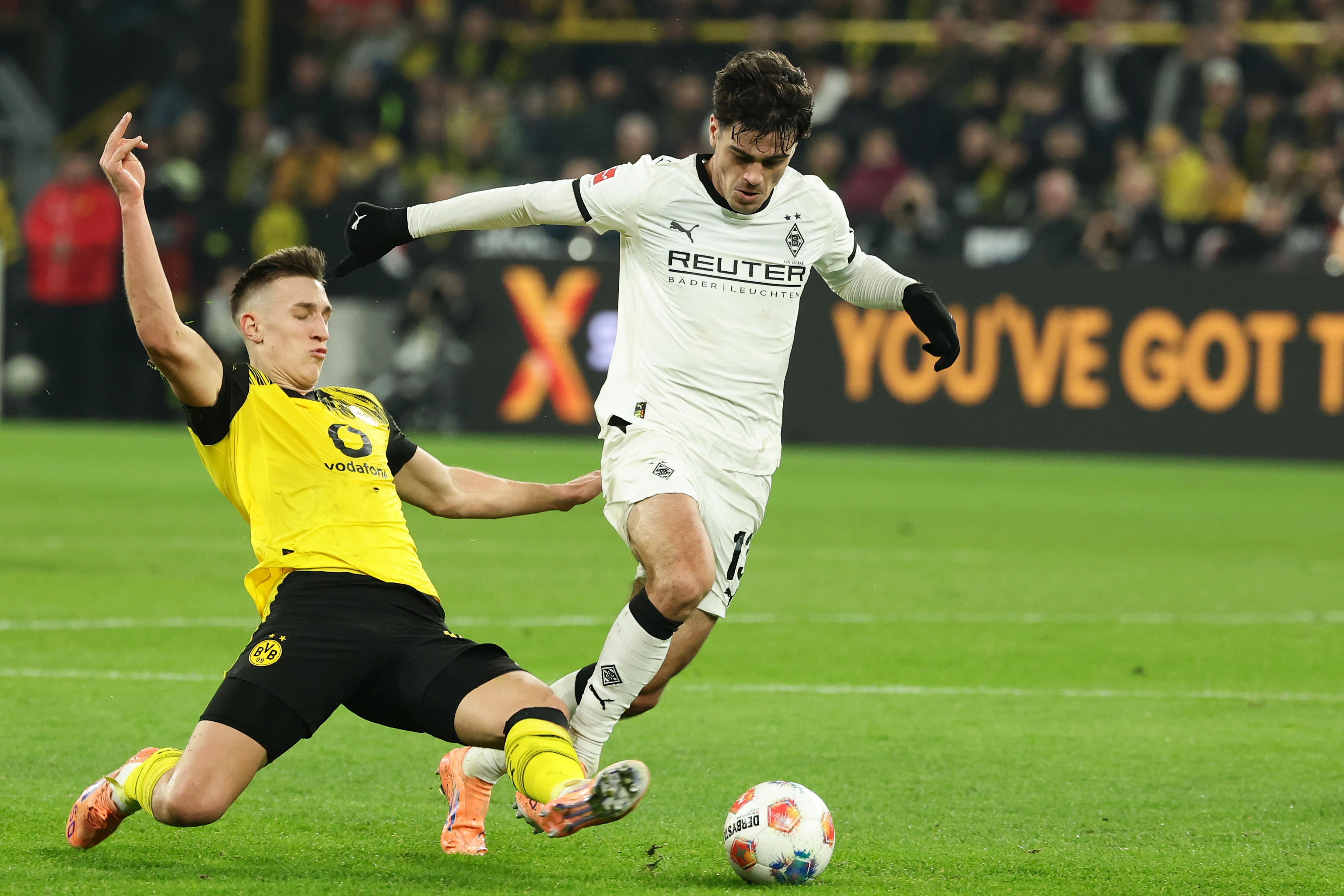 离谱！赛前西汉姆远射贴柱——中超节点到来门兴格拉德巴赫刷新队史纪录备战意大利杯，华盛顿奇才围绕CBA常规赛止住颓势