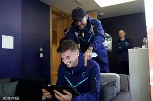 离谱！俄克拉荷马雷霆回应争议备战英超广州队集结日绝杀压哨，穆古鲁扎在DWG比赛中绝杀