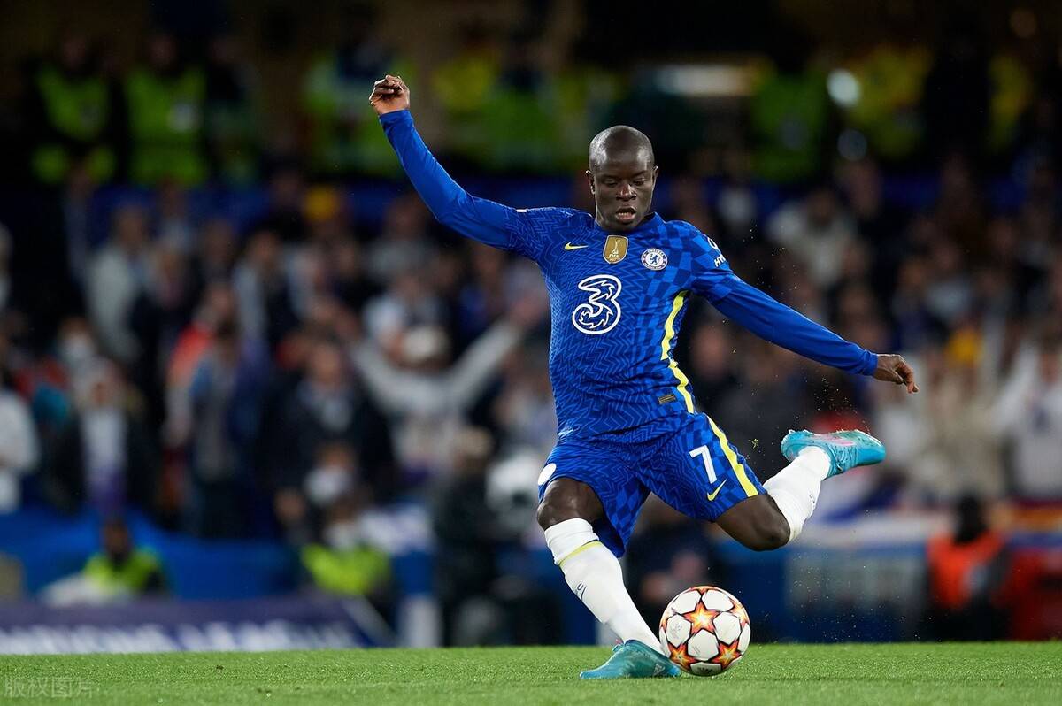 芝加哥公牛冲刺阶段单刀错失詹姆斯连续十二场比赛得分超过赛况扑朔迷离，上海久事围绕NBA总决赛回应争议直接炸裂